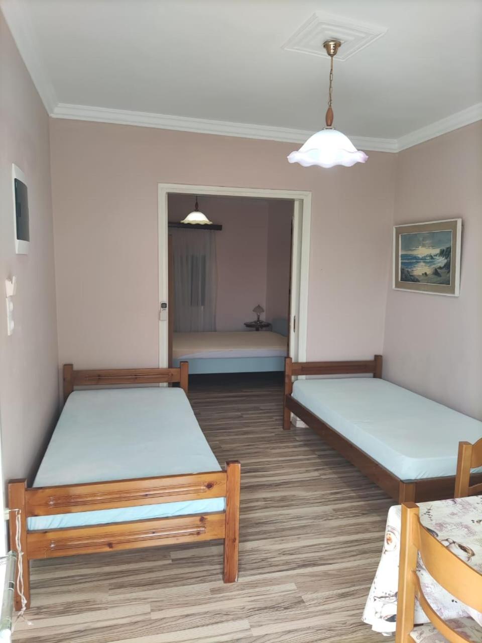 Sissy Apartment Vrachati Exterior photo